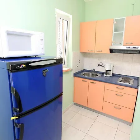 شقة Ukalovic