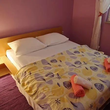 Ukalovic * Zára