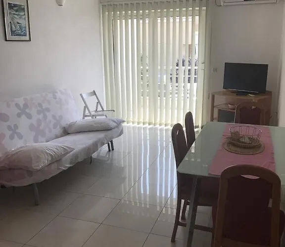 Ukalovic Lägenhet *